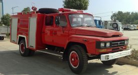 東風(fēng)尖頭140消防車(chē)